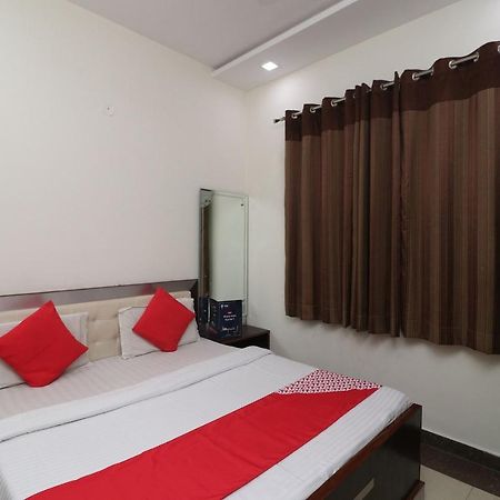 Oyo 24723 Hotel Atul Palace Agra  Luaran gambar