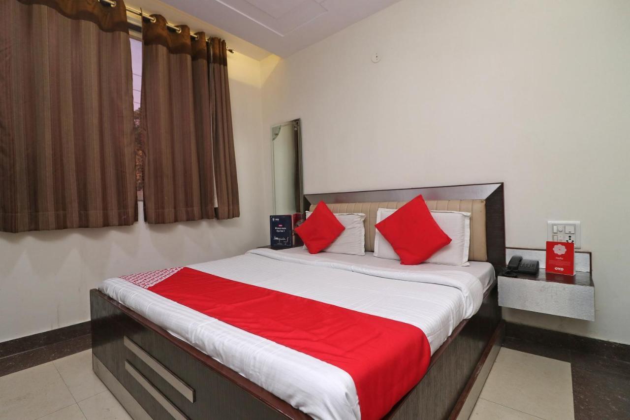 Oyo 24723 Hotel Atul Palace Agra  Luaran gambar